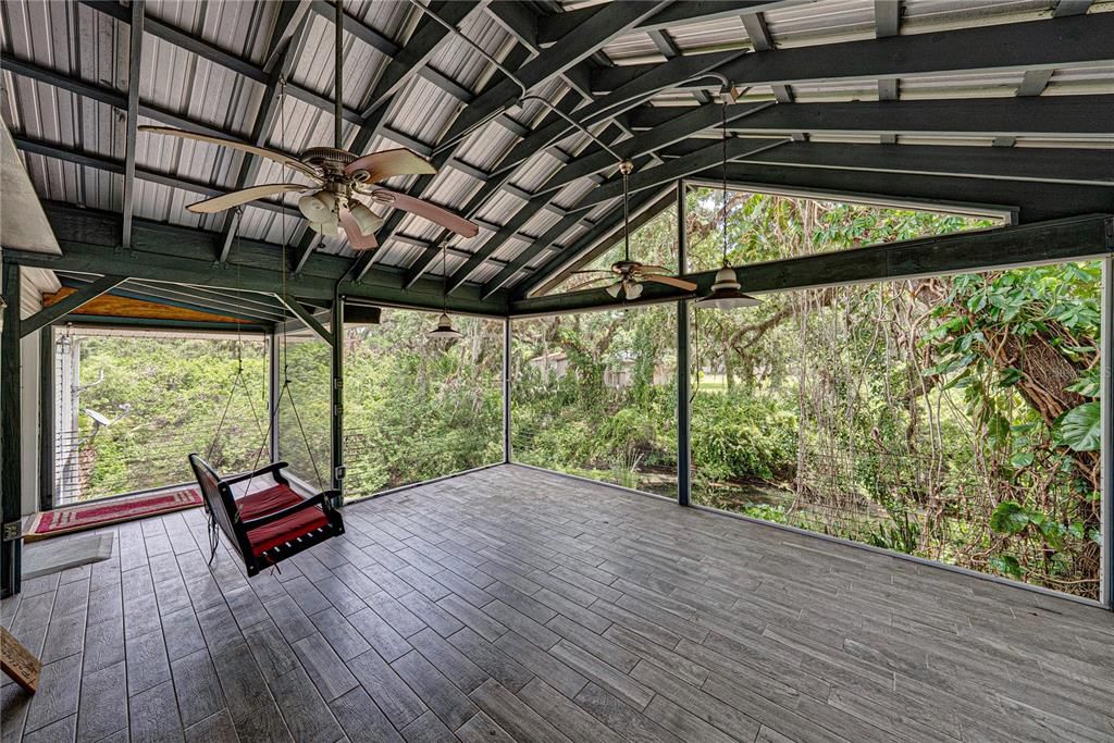 For Sale: $325,000 (3 beds, 2 baths, 1704 Square Feet)