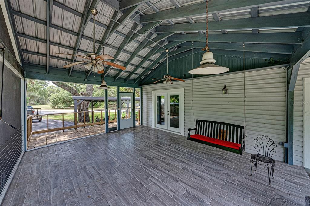 For Sale: $325,000 (3 beds, 2 baths, 1704 Square Feet)