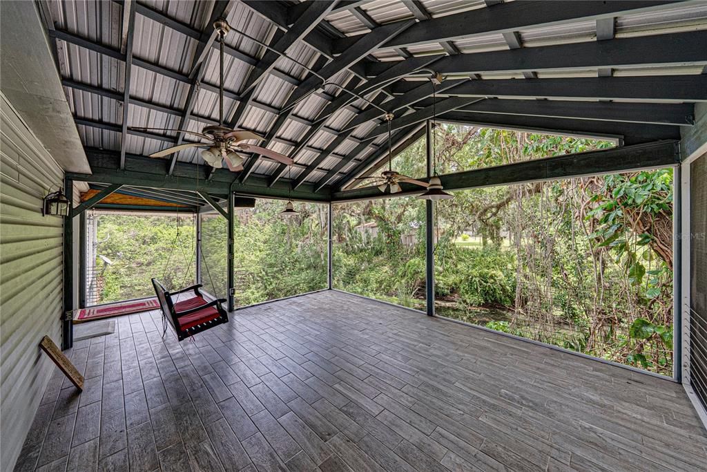 For Sale: $325,000 (3 beds, 2 baths, 1704 Square Feet)