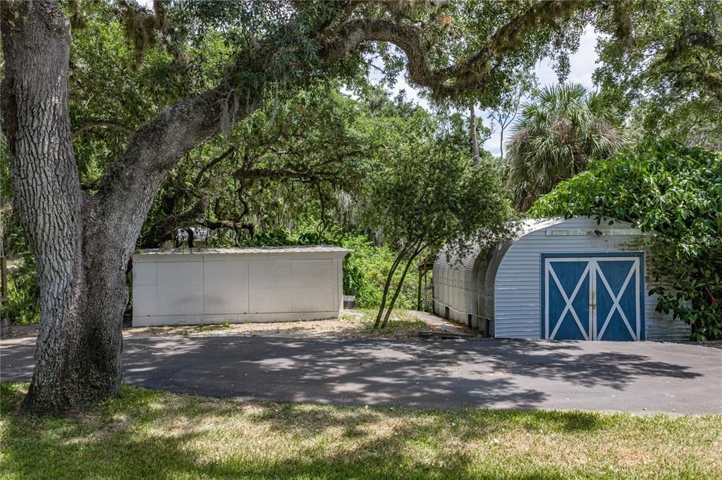 For Sale: $325,000 (3 beds, 2 baths, 1704 Square Feet)