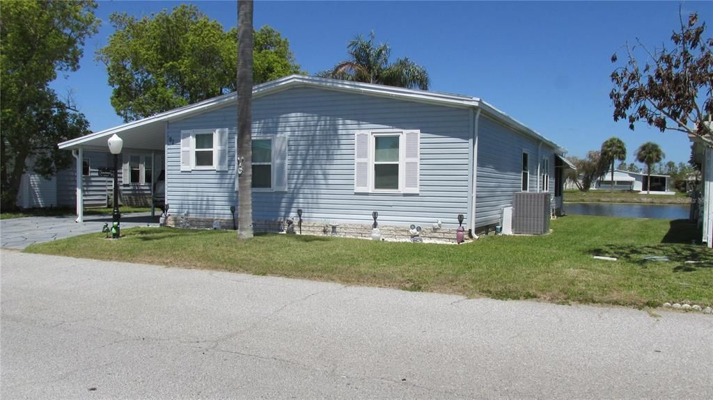 Active With Contract: $199,900 (2 beds, 2 baths, 1316 Square Feet)