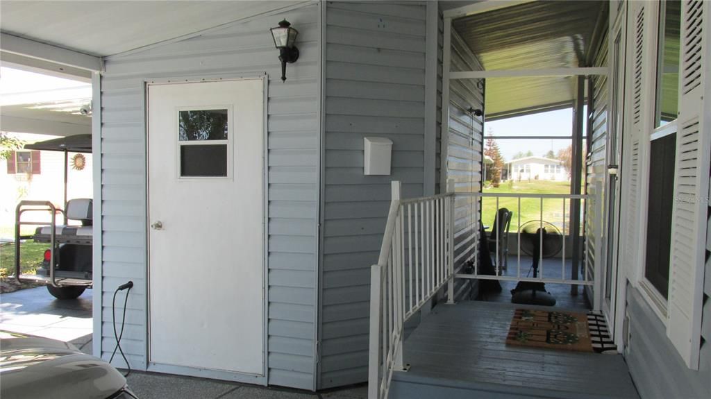 Active With Contract: $199,900 (2 beds, 2 baths, 1316 Square Feet)