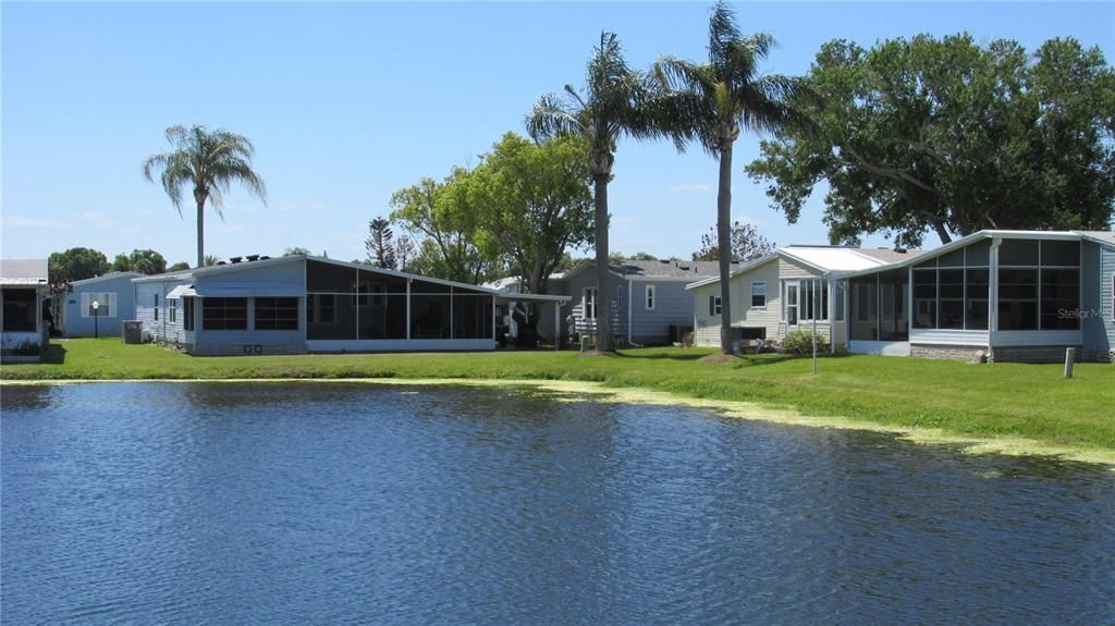 Active With Contract: $199,900 (2 beds, 2 baths, 1316 Square Feet)