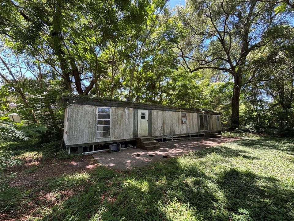 Vendido Recientemente: $17,900 (3 camas, 1 baños, 672 Pies cuadrados)