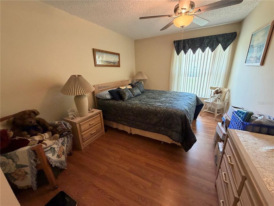 For Sale: $143,000 (2 beds, 1 baths, 825 Square Feet)