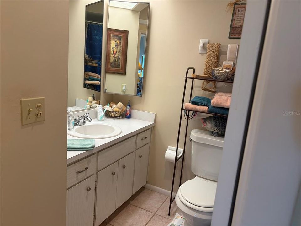 For Sale: $143,000 (2 beds, 1 baths, 825 Square Feet)