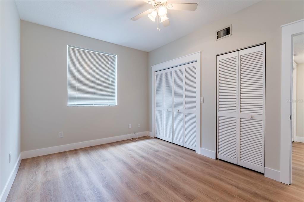 For Rent: $4,950 (6 beds, 2 baths, 3262 Square Feet)