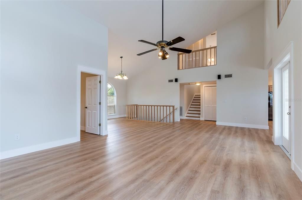 For Rent: $4,950 (6 beds, 2 baths, 3262 Square Feet)