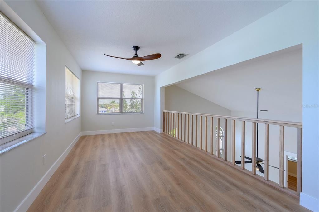 For Rent: $4,950 (6 beds, 2 baths, 3262 Square Feet)