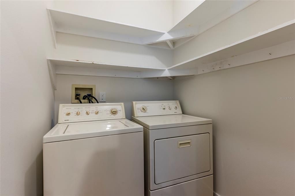 For Rent: $4,950 (6 beds, 2 baths, 3262 Square Feet)