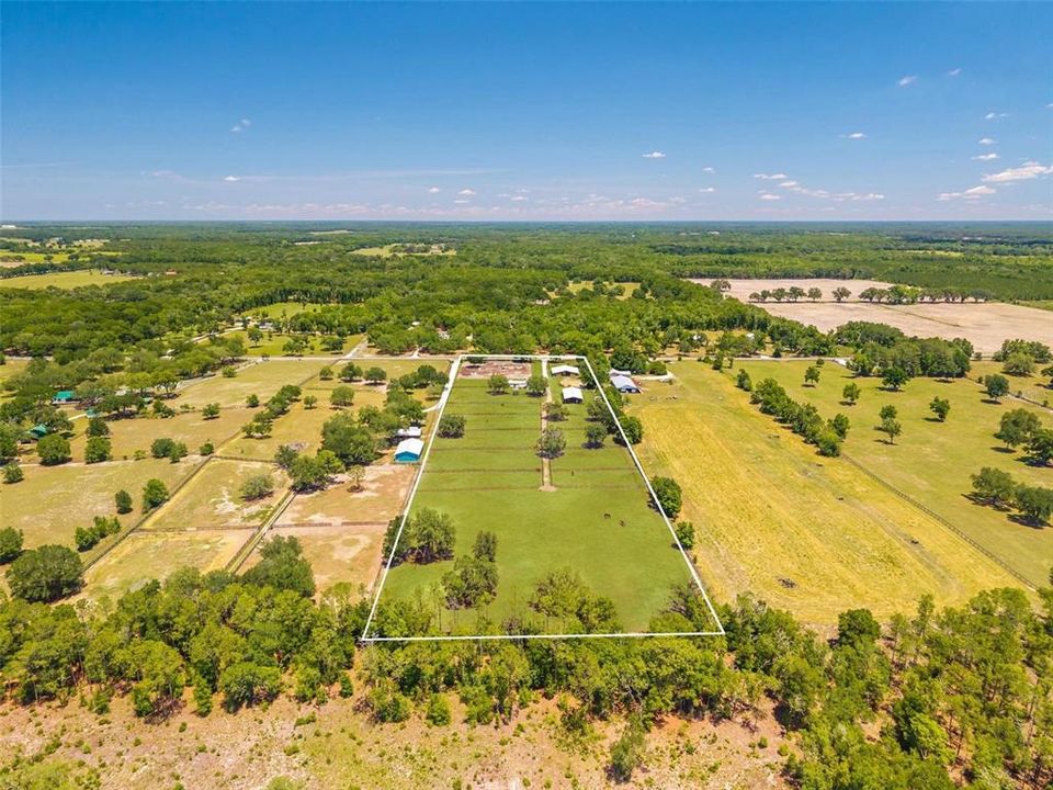 На продажу: $975,000 (4 спален, 2 ванн, 1898 Квадратных фут)