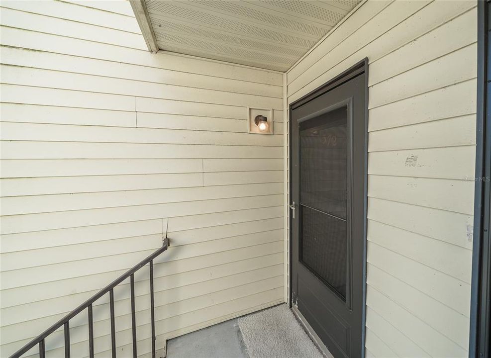 For Sale: $179,900 (1 beds, 1 baths, 740 Square Feet)