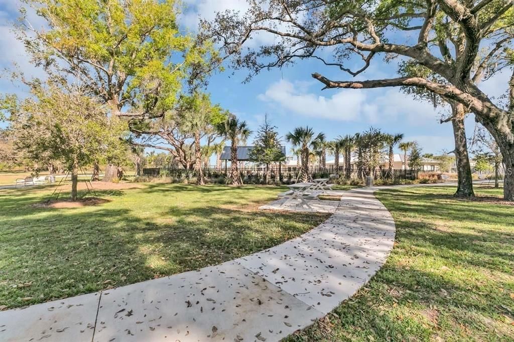 En Venta: $495,000 (4 camas, 3 baños, 2539 Pies cuadrados)