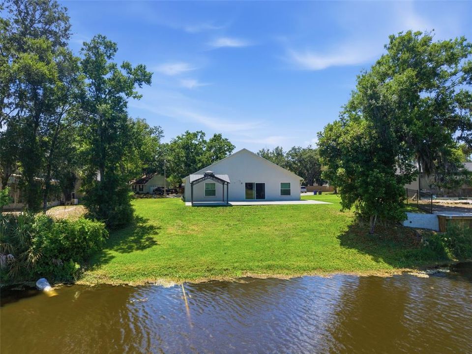 For Sale: $449,900 (3 beds, 2 baths, 1730 Square Feet)