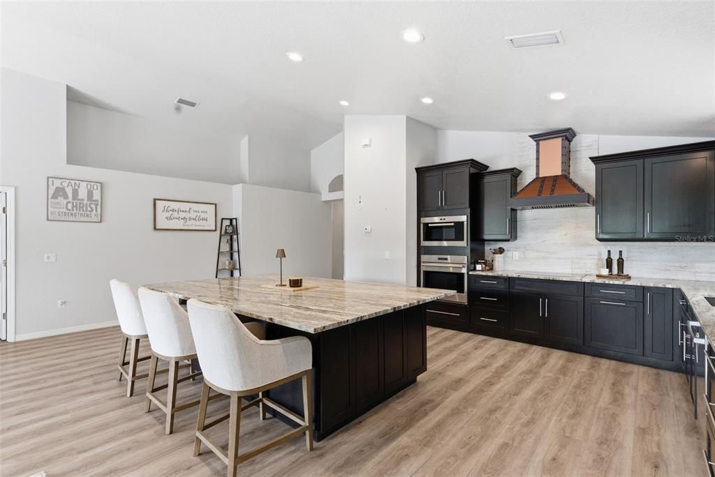 For Sale: $449,900 (3 beds, 2 baths, 1730 Square Feet)