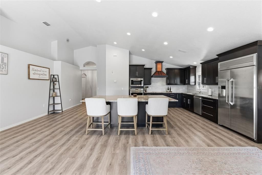 For Sale: $449,900 (3 beds, 2 baths, 1730 Square Feet)