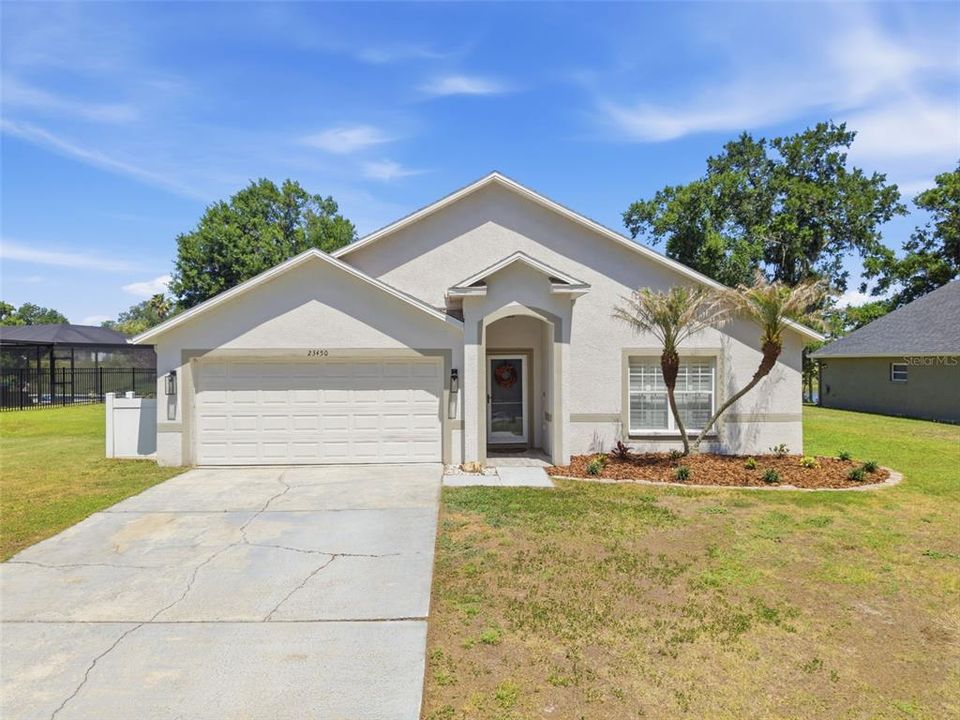 For Sale: $449,900 (3 beds, 2 baths, 1730 Square Feet)