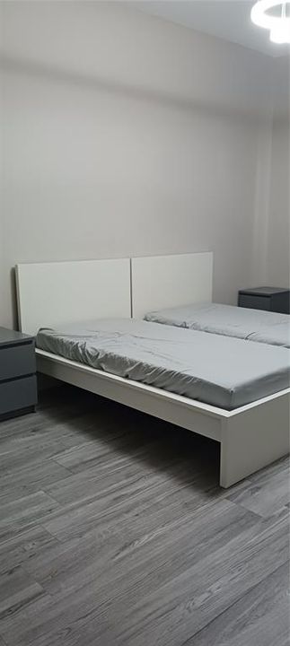 Под контрактом: $3,500 (4 спален, 3 ванн, 2453 Квадратных фут)