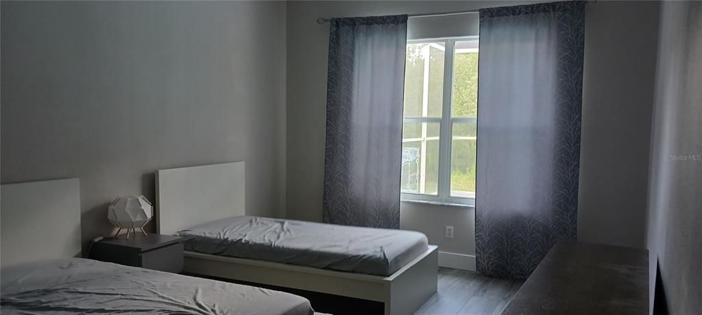 Под контрактом: $3,500 (4 спален, 3 ванн, 2453 Квадратных фут)