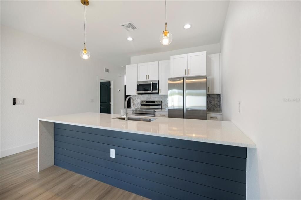 Active With Contract: $489,900 (6 beds, 0 baths, 2383 Square Feet)