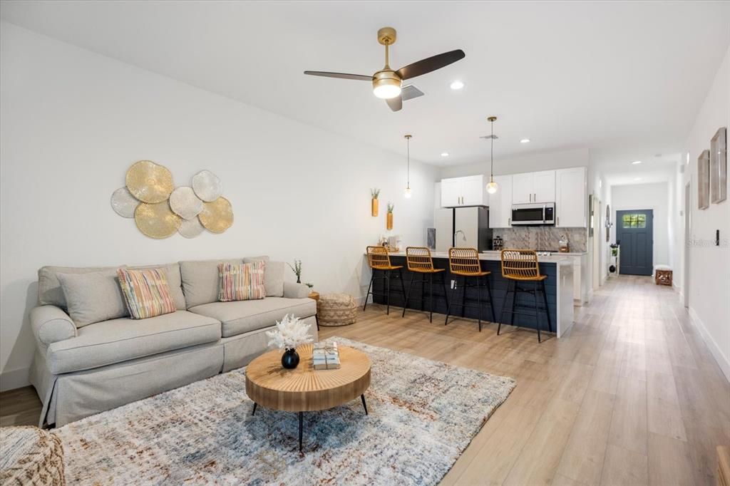 Active With Contract: $489,900 (6 beds, 0 baths, 2383 Square Feet)