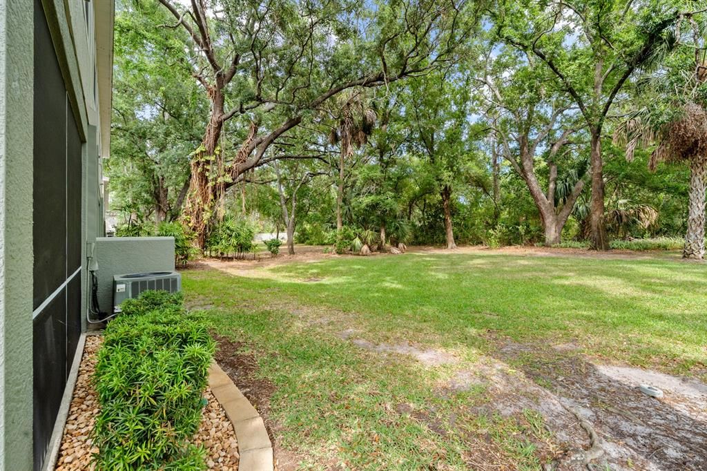 Active With Contract: $269,900 (2 beds, 2 baths, 1657 Square Feet)