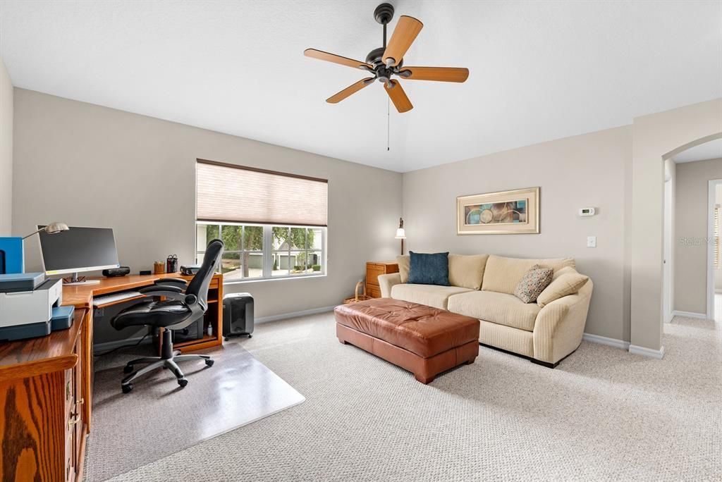 Active With Contract: $269,900 (2 beds, 2 baths, 1657 Square Feet)