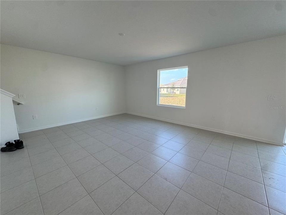 En Renta: $2,800 (4 camas, 2 baños, 2595 Pies cuadrados)