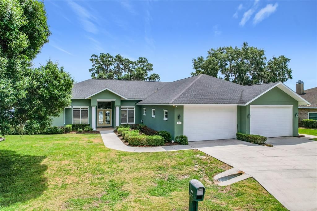 For Sale: $740,000 (4 beds, 3 baths, 3065 Square Feet)