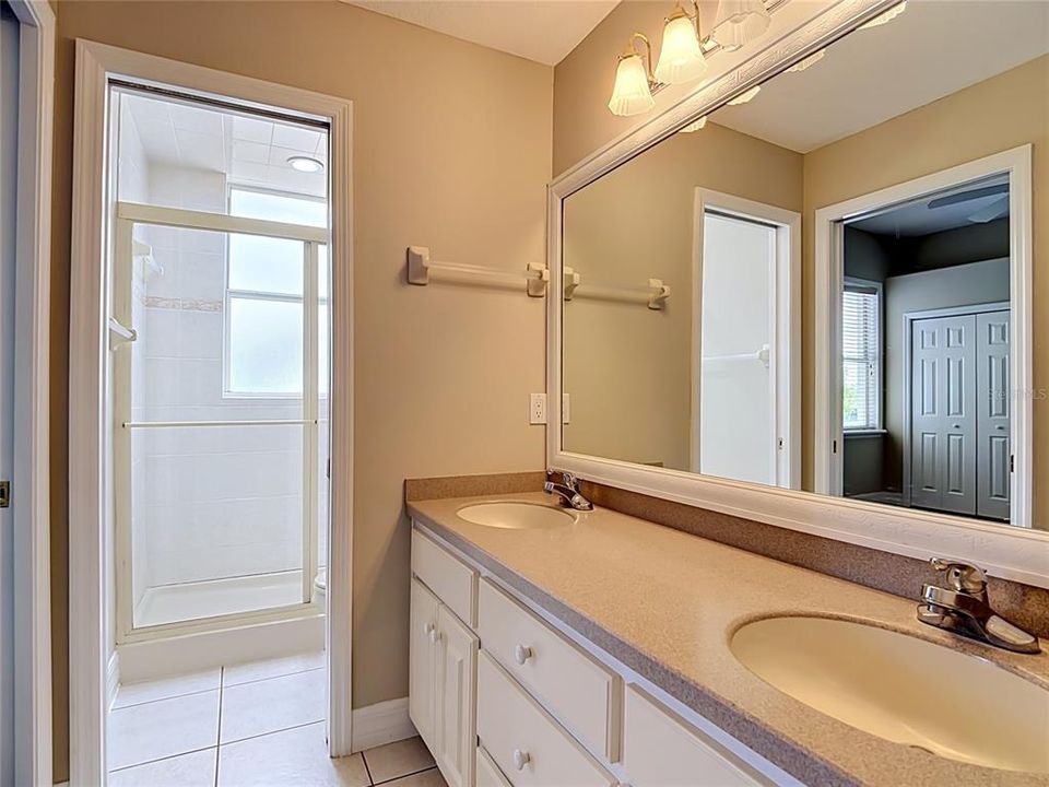 For Sale: $740,000 (4 beds, 3 baths, 3065 Square Feet)