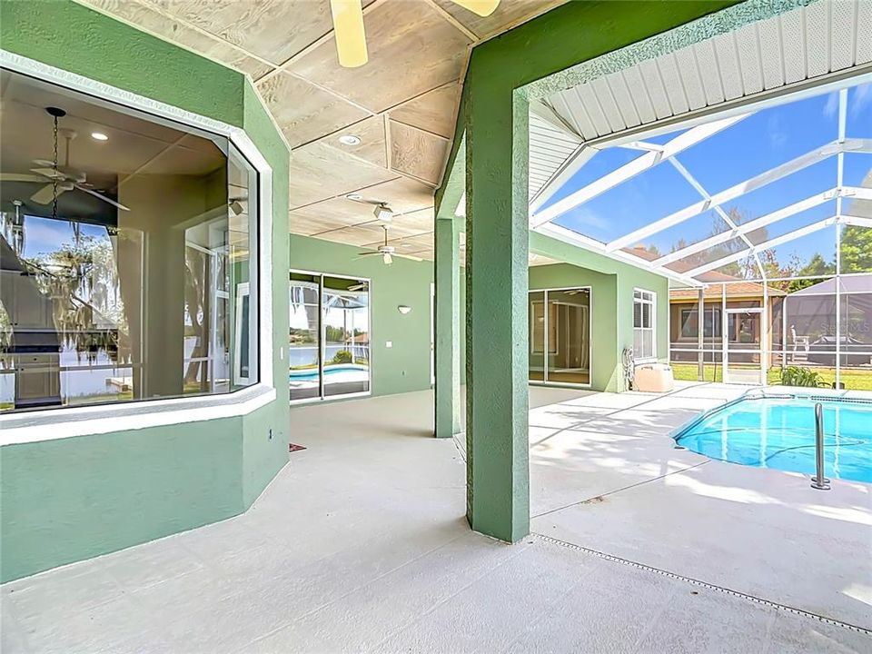 For Sale: $740,000 (4 beds, 3 baths, 3065 Square Feet)