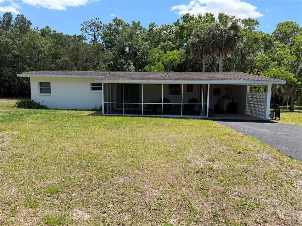 Active With Contract: $199,900 (3 beds, 1 baths, 1036 Square Feet)