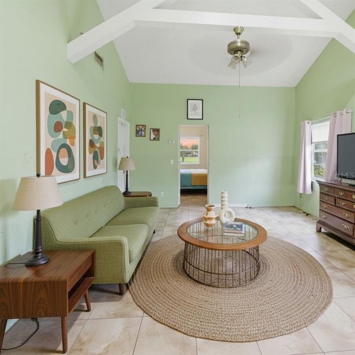 For Sale: $193,000 (3 beds, 2 baths, 982 Square Feet)