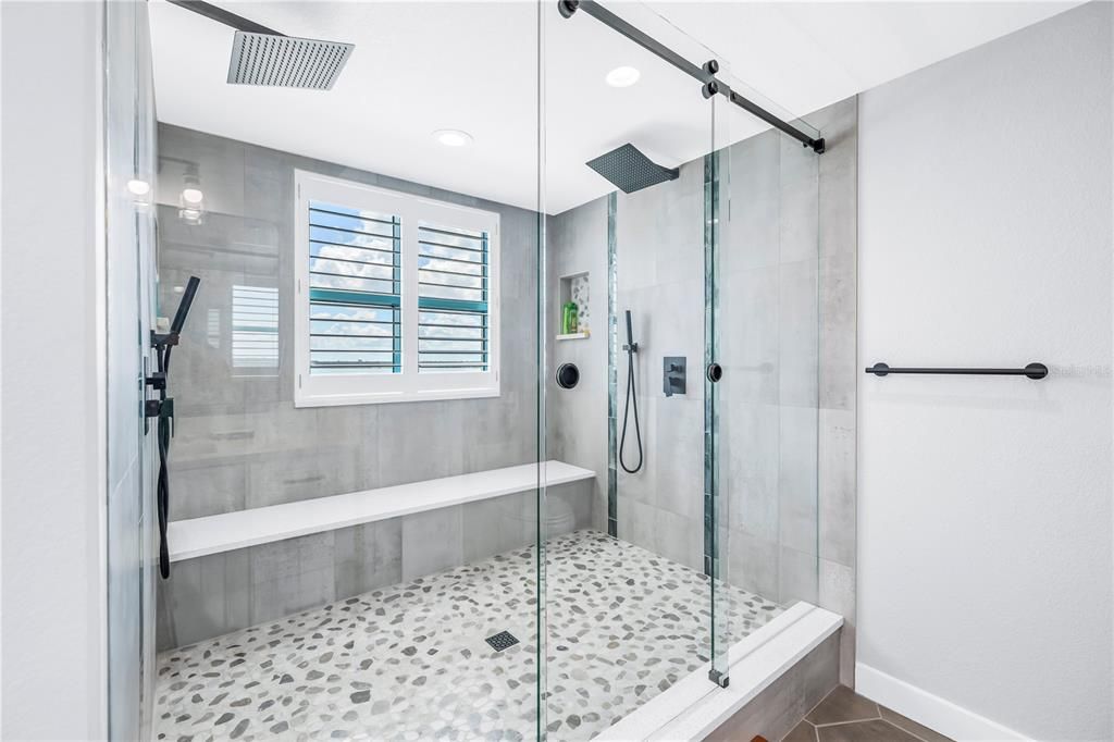 В аренду: $5,400 (2 спален, 2 ванн, 1450 Квадратных фут)
