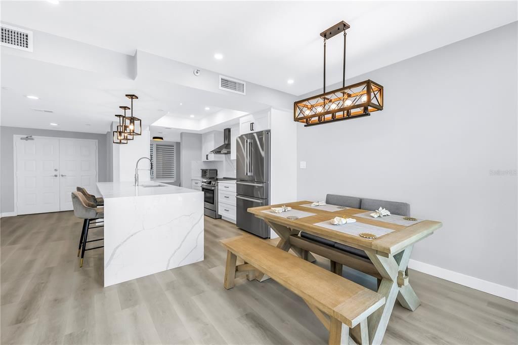 В аренду: $5,400 (2 спален, 2 ванн, 1450 Квадратных фут)