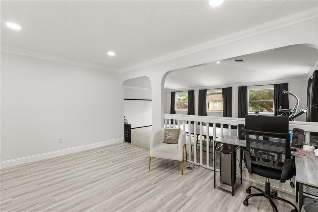 For Sale: $749,900 (6 beds, 4 baths, 3916 Square Feet)