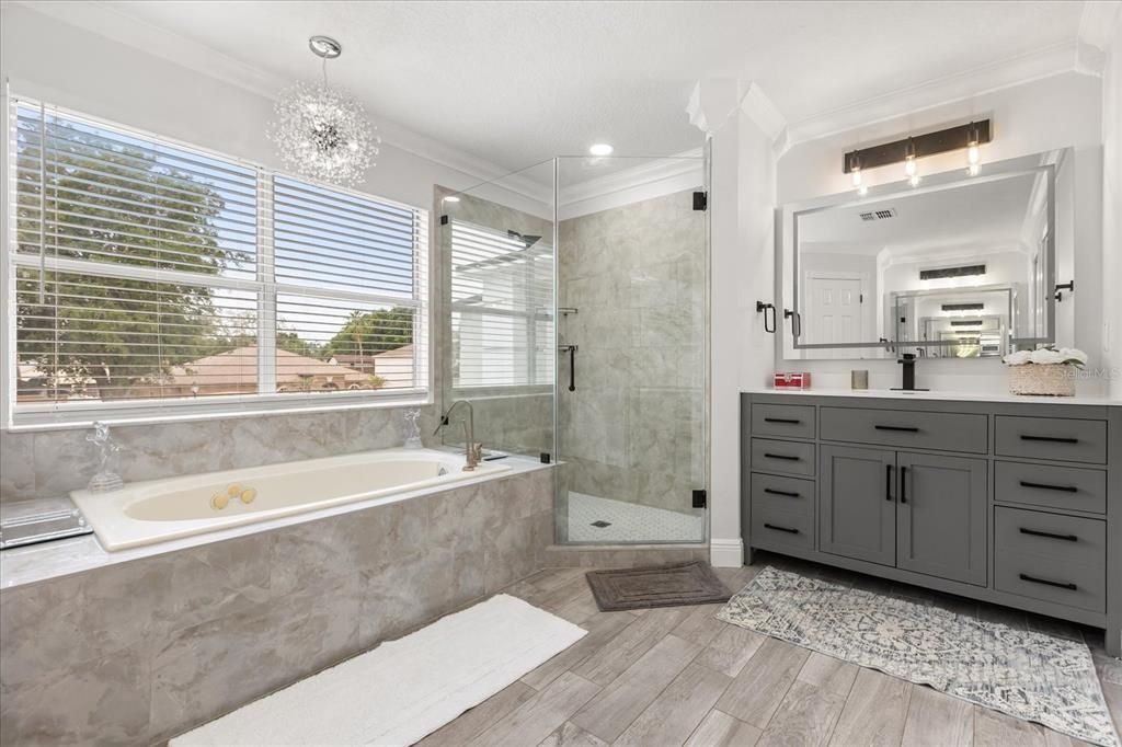 For Sale: $749,900 (6 beds, 4 baths, 3916 Square Feet)