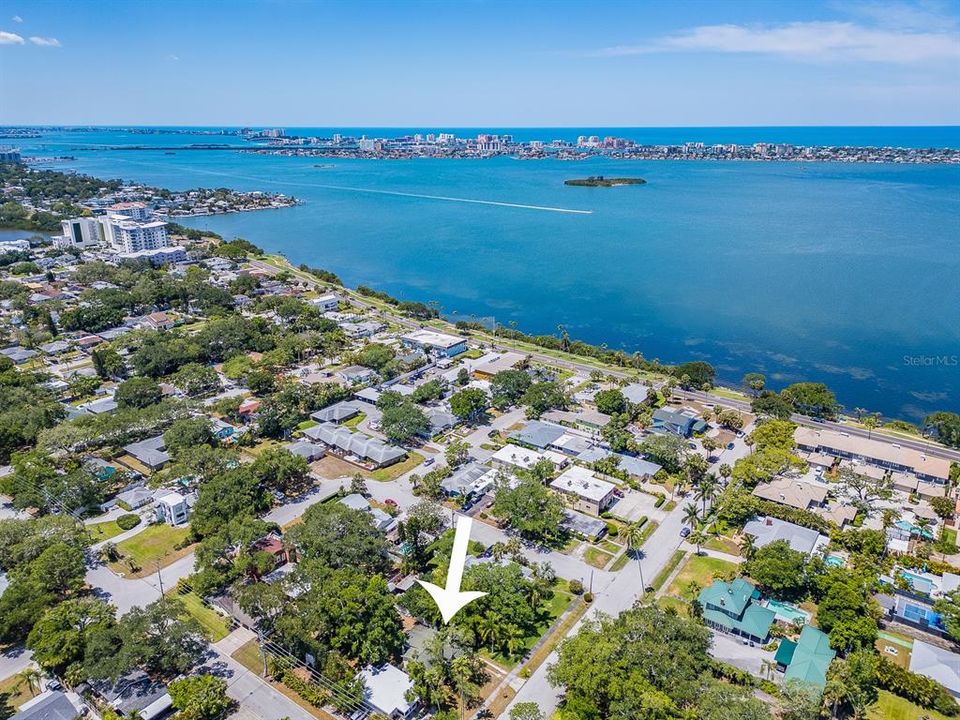 Activo con contrato: $369,900 (2 camas, 1 baños, 1030 Pies cuadrados)