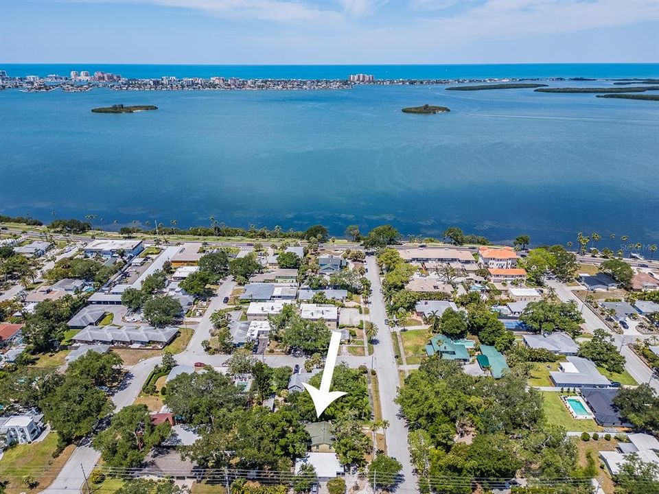 Activo con contrato: $369,900 (2 camas, 1 baños, 1030 Pies cuadrados)
