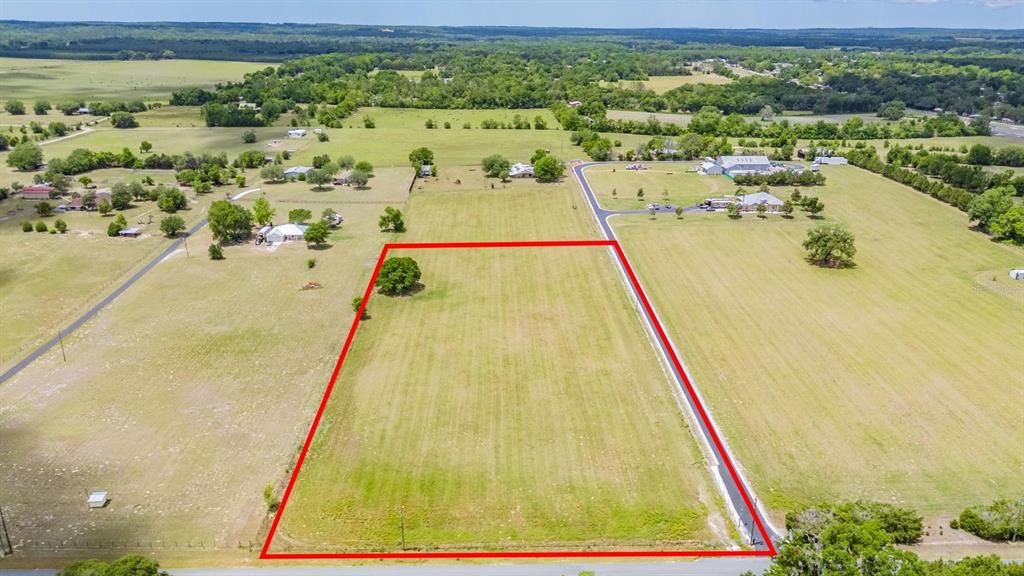 Activo con contrato: $250,000 (5.30 acres)