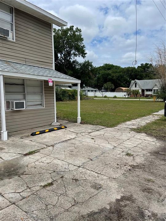Activo con contrato: $484,000 (6 camas, 0 baños, 2214 Pies cuadrados)