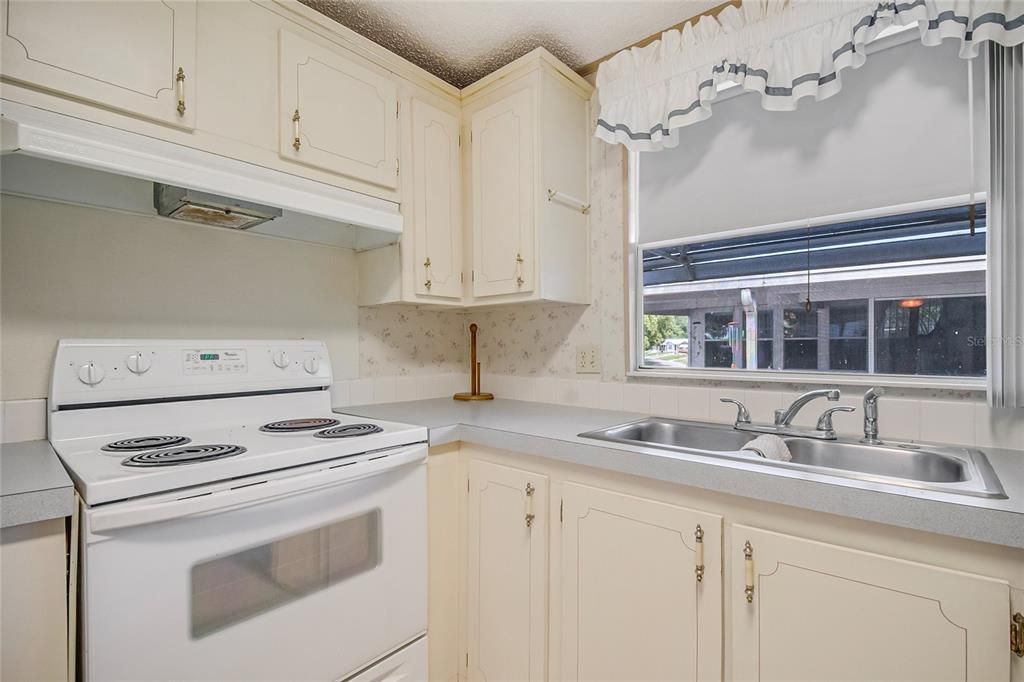 En Venta: $129,999 (2 camas, 2 baños, 1358 Pies cuadrados)