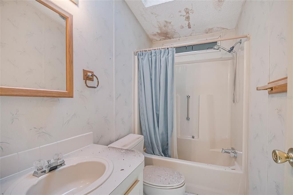 En Venta: $129,999 (2 camas, 2 baños, 1358 Pies cuadrados)