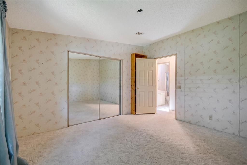 En Venta: $129,999 (2 camas, 2 baños, 1358 Pies cuadrados)