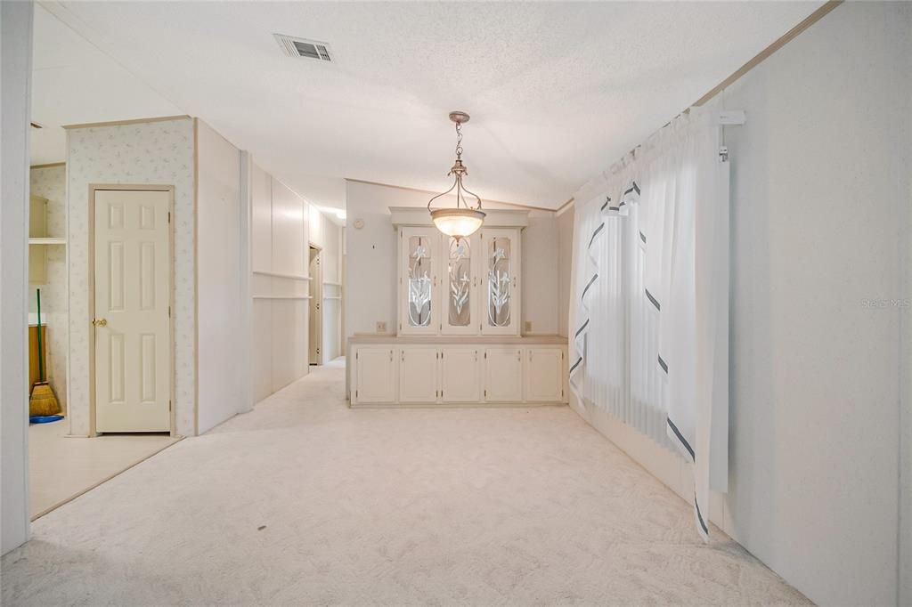 En Venta: $129,999 (2 camas, 2 baños, 1358 Pies cuadrados)
