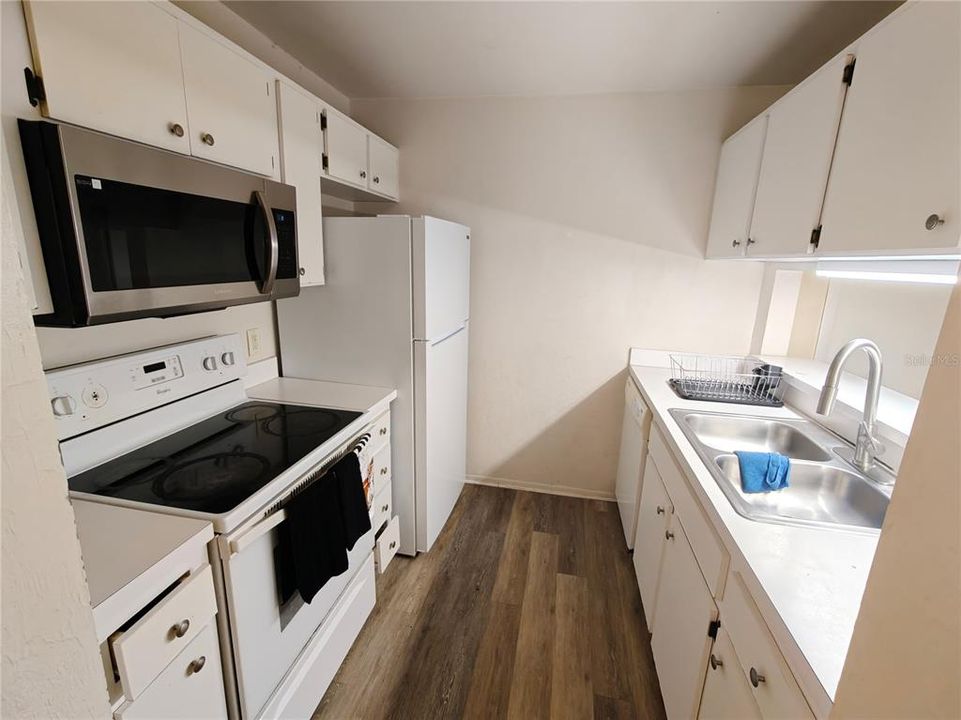 В аренду: $500 (1 спален, 1 ванн, 1177 Квадратных фут)