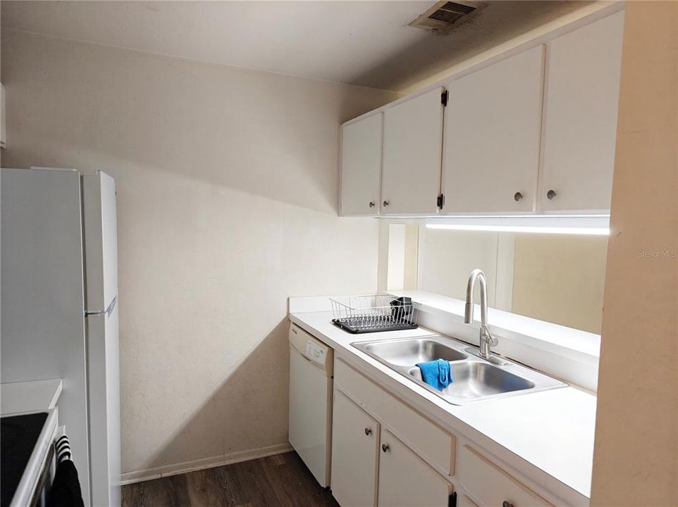 В аренду: $500 (1 спален, 1 ванн, 1177 Квадратных фут)