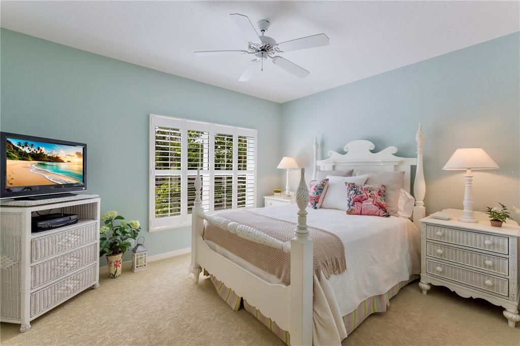 For Sale: $1,985,000 (3 beds, 3 baths, 1910 Square Feet)