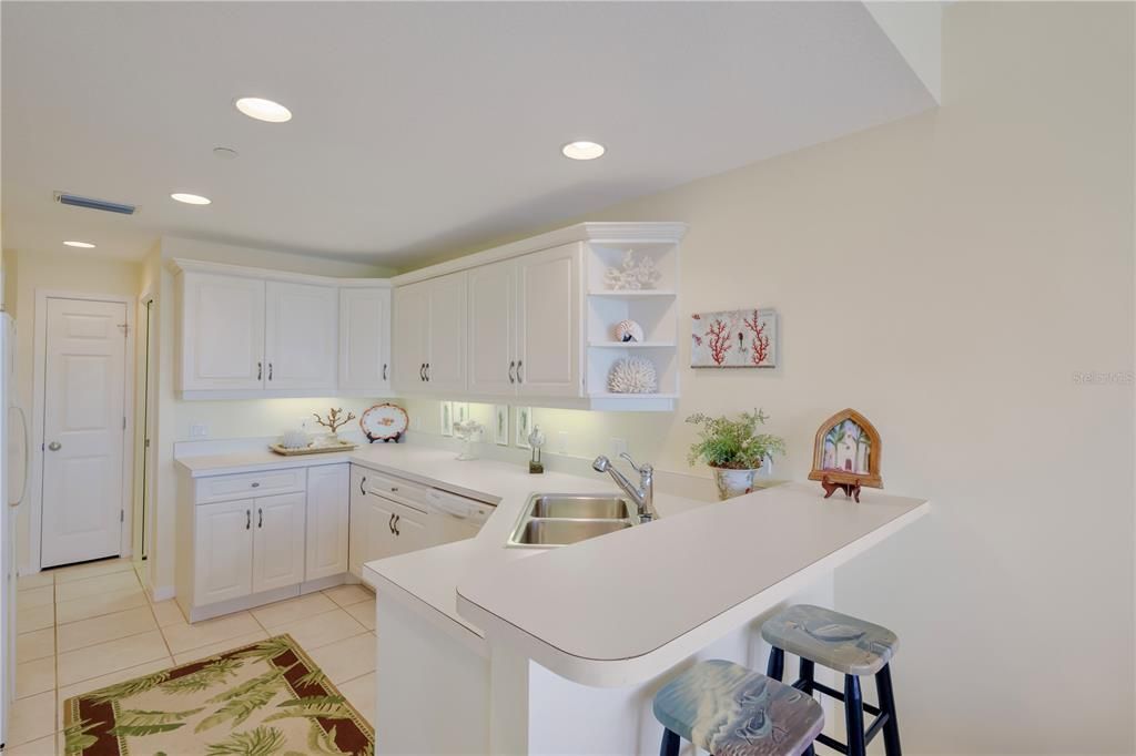 For Sale: $1,985,000 (3 beds, 3 baths, 1910 Square Feet)