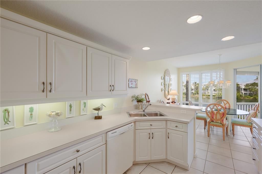 For Sale: $1,985,000 (3 beds, 3 baths, 1910 Square Feet)